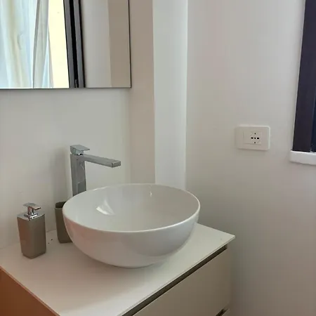 Luminoso Bilocale Zona Mare * Cattolica