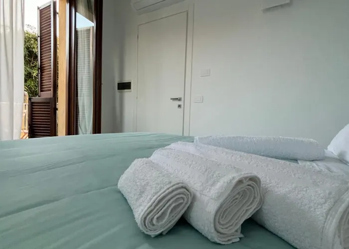 Luminoso Bilocale Zona Mare Daire *